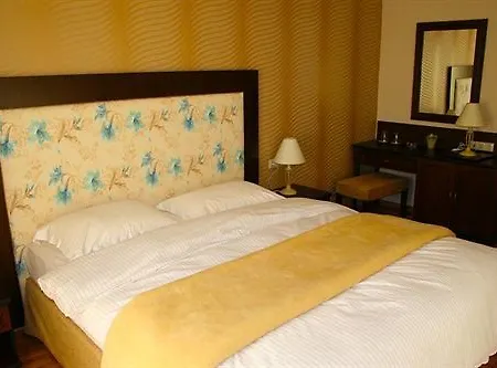 מלון Grand Chalet 4*